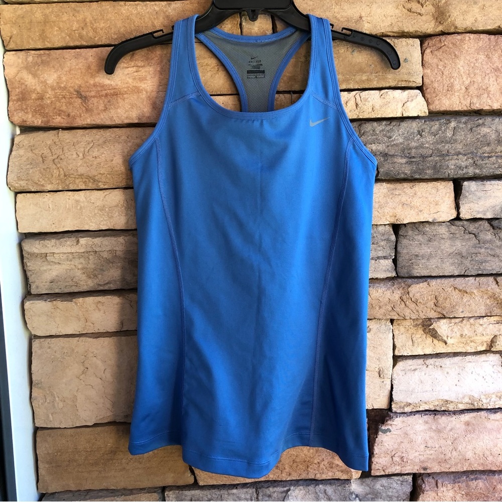 Nike blue active fitted tank top Like New Women Large